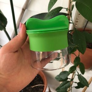 Spiral cutter for zucchini, carrots etc